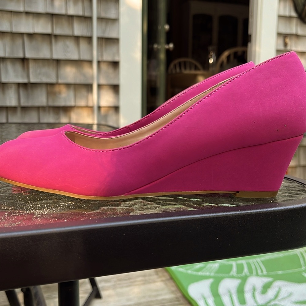 Barbie pink suede shoes!!